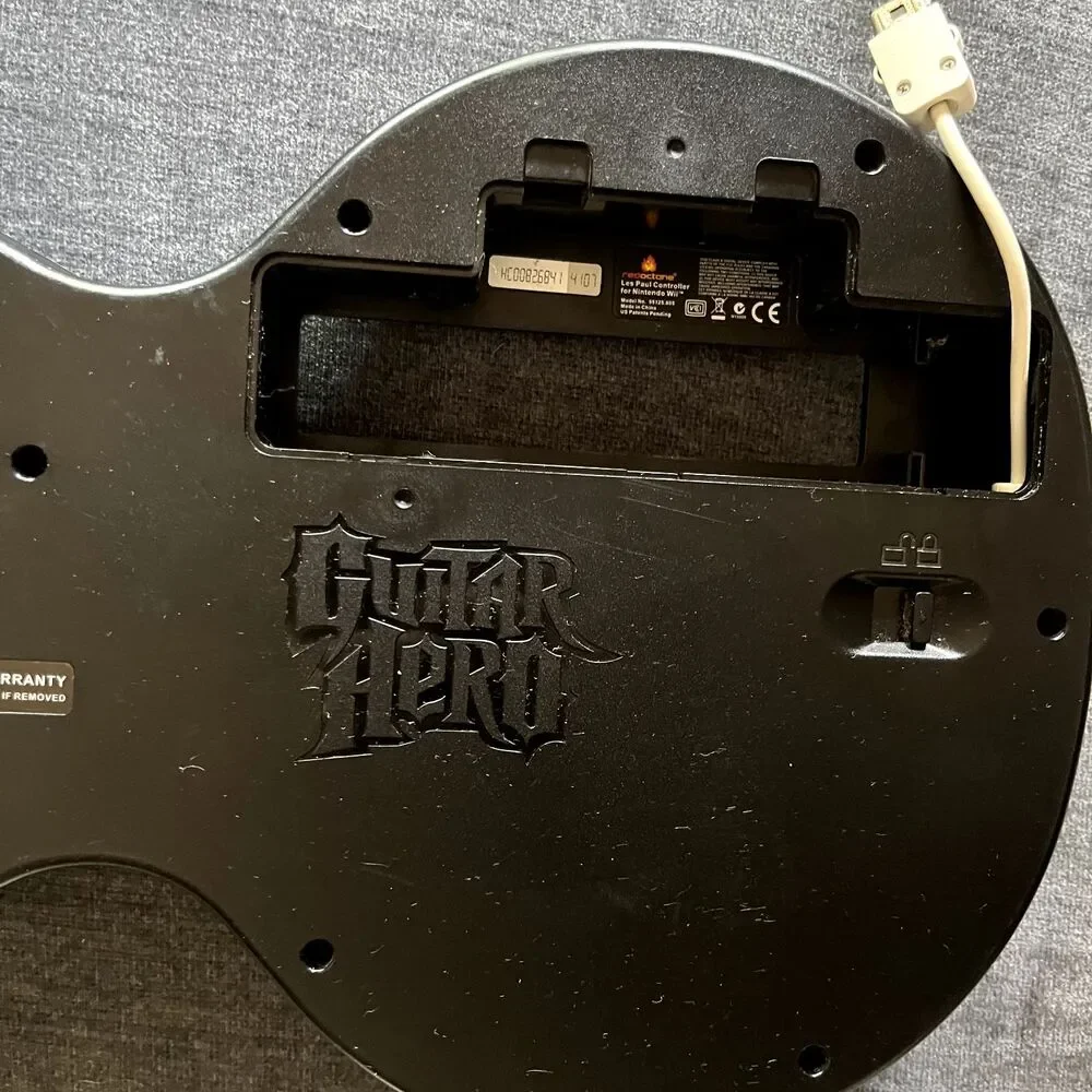 Nintendo wii guitar